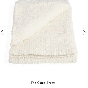 RACHEL MIRIAM
The Cloud Throw